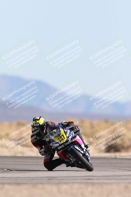 media/Dec-07-2025-CVMA (Sun) [[3e7d2de5dc]]/Race 9-Formula UL Shootout/